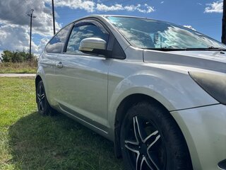 2009 Ford Focus II Рестайлинг, серебристый, 450000 рублей, вид 3
