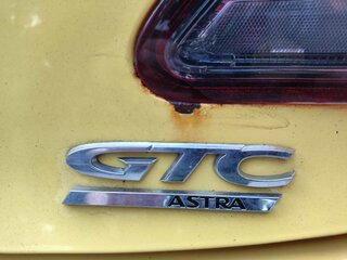 2012 Opel Astra GTC J Рестайлинг, жёлтый, 615000 рублей, вид 5