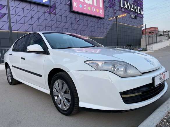 2008 Renault Laguna III, белый - вид 22