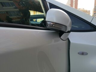 2010 Toyota Wish II, белый, 1750000 рублей, вид 3