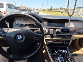 2012 BMW 5 серии 528i xDrive VI (F10/F11/F07), белый, 1650000 рублей, вид 4