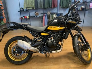 2025 Royal Enfield Himalayan, чёрный, 662000 рублей, вид 1