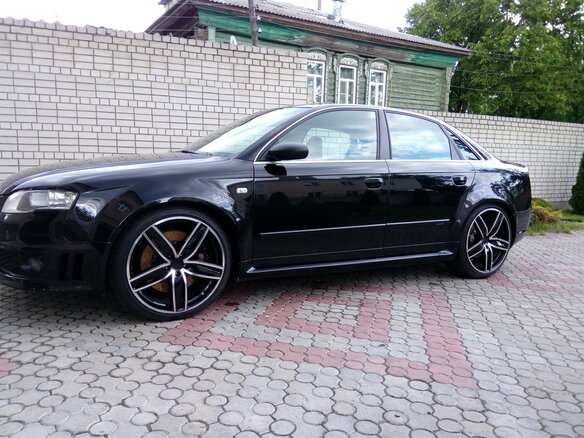 2007 Audi RS 4 II (B7), чёрный - вид 2