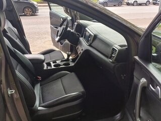 2019 Kia Sportage IV Рестайлинг, коричневый, 2075000 рублей, вид 3