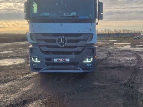 2015 Mercedes-Benz Actros, белый, 8000000 рублей, вид 1