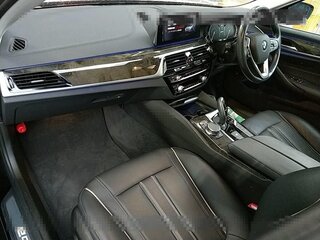 2017 BMW 5 серии 530e VII (G30/G31/G38), чёрный, 3450000 рублей, вид 5