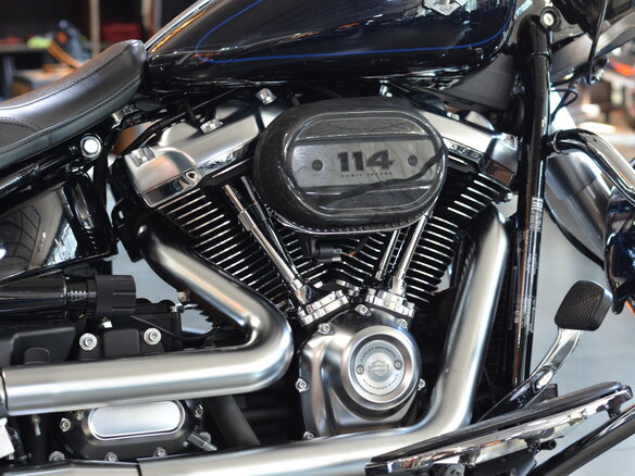 2019 Harley-Davidson Fat Boy, синий, 2550000 рублей - вид 4