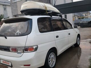 1999 Toyota Gaia, бежевый, 695000 рублей, вид 3