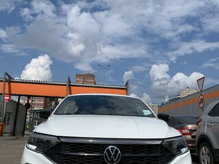 2021 Volkswagen Polo VI, белый, 1850000 рублей, вид 3