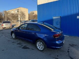 2021 Volkswagen Polo VI, синий, 1650000 рублей, вид 4
