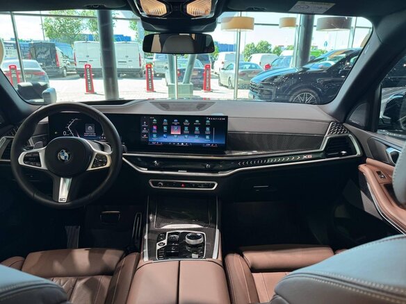 2025 BMW X5 30d IV (G05/G18) Рестайлинг, чёрный, 12990000 рублей - вид 9