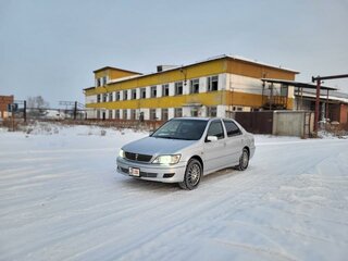 2001 Toyota Vista V (V50), серебристый, 550000 рублей, вид 1