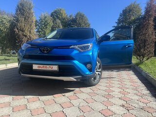 2017 Toyota RAV4 IV (XA40) Рестайлинг, синий, 2050000 рублей, вид 1