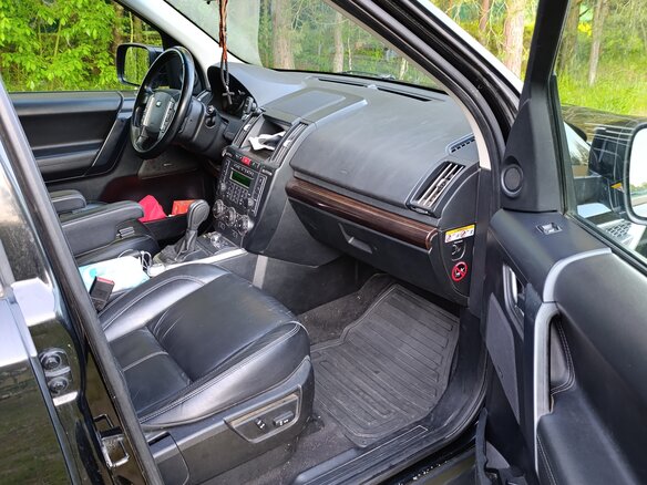 2010 Land Rover Freelander II Рестайлинг, чёрный, 1300000 рублей - вид 4