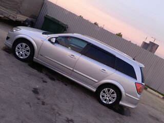 2007 Opel Astra H Рестайлинг, серебристый, 530000 рублей, вид 4