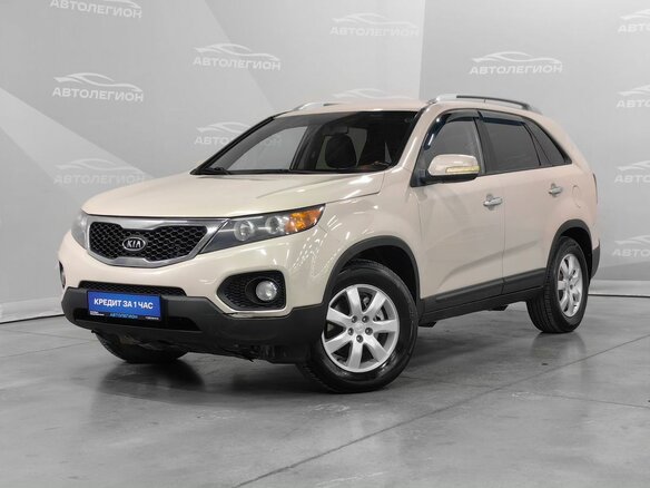 2009 Kia Sorento II, бежевый, 905000 рублей