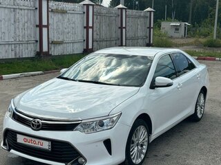 2016 Toyota Camry VII (XV50) Рестайлинг, белый, 1600000 рублей, вид 1