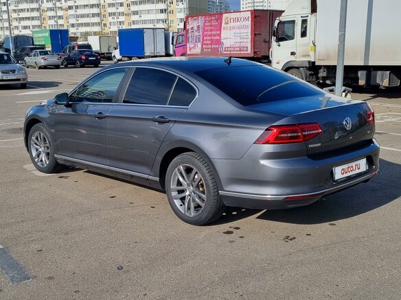 2017 Volkswagen Passat B8, серый, 1390000 рублей - вид 1