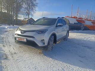2018 Toyota RAV4 IV (XA40) Рестайлинг, белый, 3200000 рублей, вид 1