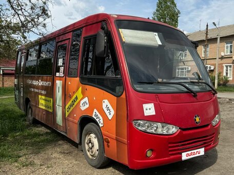 2008 Hyundai Real, красный, 600000 рублей, вид 1