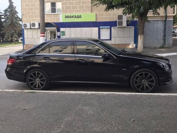 2013 Mercedes-Benz E-Класс 200 IV (W212, S212, C207) Рестайлинг, чёрный, 1780000 рублей - вид 3