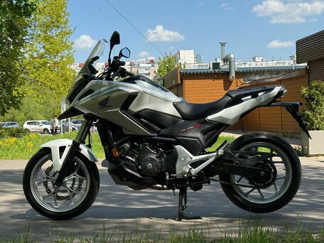 2019 Honda NC 750X, белый, 750000 рублей, вид 2