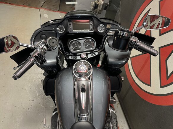 2015 Harley-Davidson CVO Road Glide Limited, чёрный, 1800000 рублей - вид 7