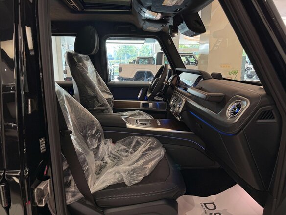 2026 Mercedes-Benz G-Класс 450 d III (W465) Рестайлинг, чёрный, 17000000 рублей - вид 7