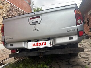 2015 Mitsubishi L200 Easy Select IV Рестайлинг, серебристый, 1770000 рублей, вид 2