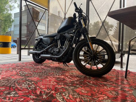 2020 Harley-Davidson Sportster 1200, чёрный, 990000 рублей, вид 2