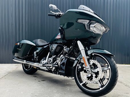 2024 Harley-Davidson Road Glide, зелёный, 3750000 рублей, вид 2