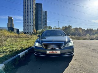 2010 Mercedes-Benz S-Класс 500 Long V (W221) Рестайлинг, серый, 2390000 рублей, вид 2