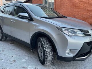 2015 Toyota RAV4 IV (XA40), серебристый, 1950000 рублей, вид 1