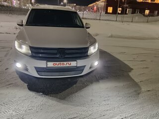 2012 Volkswagen Tiguan I Рестайлинг, белый, 1650000 рублей, вид 1