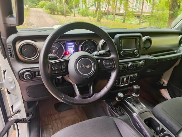 2018 Jeep Wrangler IV (JL), белый, 4700000 рублей - вид 7