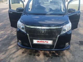 2017 Toyota Esquire I Рестайлинг, чёрный, 2000000 рублей, вид 1