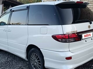 2004 Toyota Estima II Рестайлинг, белый, 1380000 рублей, вид 3