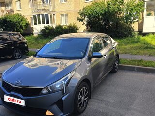 2020 Kia Rio IV Рестайлинг, серый, 1425000 рублей, вид 1