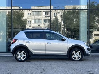 2017 Renault Sandero Stepway II, серый, 995000 рублей, вид 4
