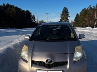 2010 Toyota Vitz II (XP90), серый, 540000 рублей, вид 1