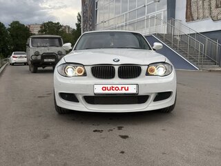 2009 BMW 1 серии 120i I (E81/E82/E87/E88) Рестайлинг, белый, 1220000 рублей, вид 1