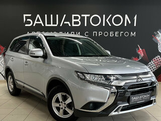 2019 Mitsubishi Outlander III Рестайлинг 3, серебристый, 2200000 рублей, вид 3
