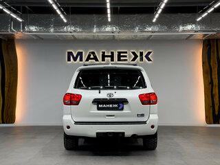 2013 Toyota Sequoia II, белый, 5500000 рублей, вид 5