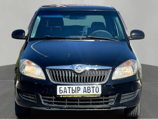 2013 Skoda Fabia II Рестайлинг, чёрный, 595000 рублей, вид 2