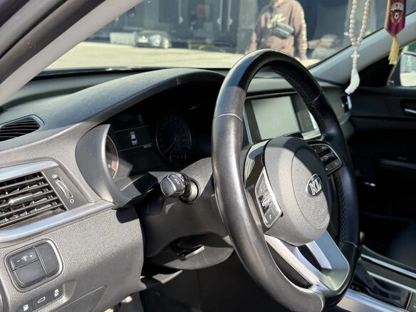 2019 Kia Optima IV Рестайлинг, синий, 2500000 рублей - вид 21