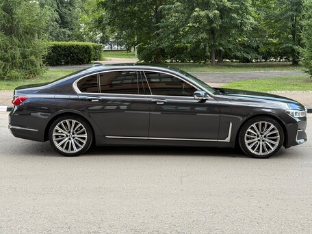 2019 BMW 7 серии 740d xDrive VI (G11/G12) Рестайлинг, серый, 6700000 рублей, вид 4