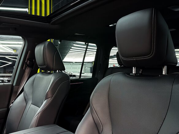 2025 Lexus LX 600 IV, чёрный - вид 24