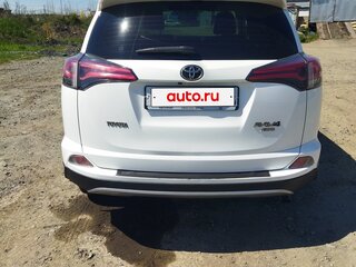 2017 Toyota RAV4 IV (XA40) Рестайлинг, белый, 2580000 рублей, вид 3