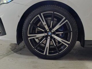 2024 BMW 5 серии 530i xDrive VIII (G60/G61/G68), белый, 8277700 рублей, вид 5
