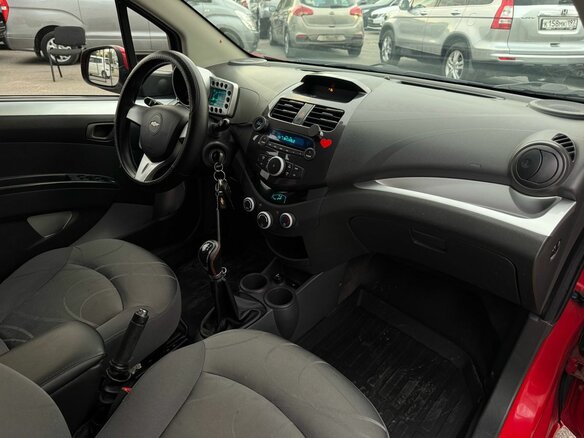 2011 Chevrolet Spark III, красный, 460000 рублей - вид 18